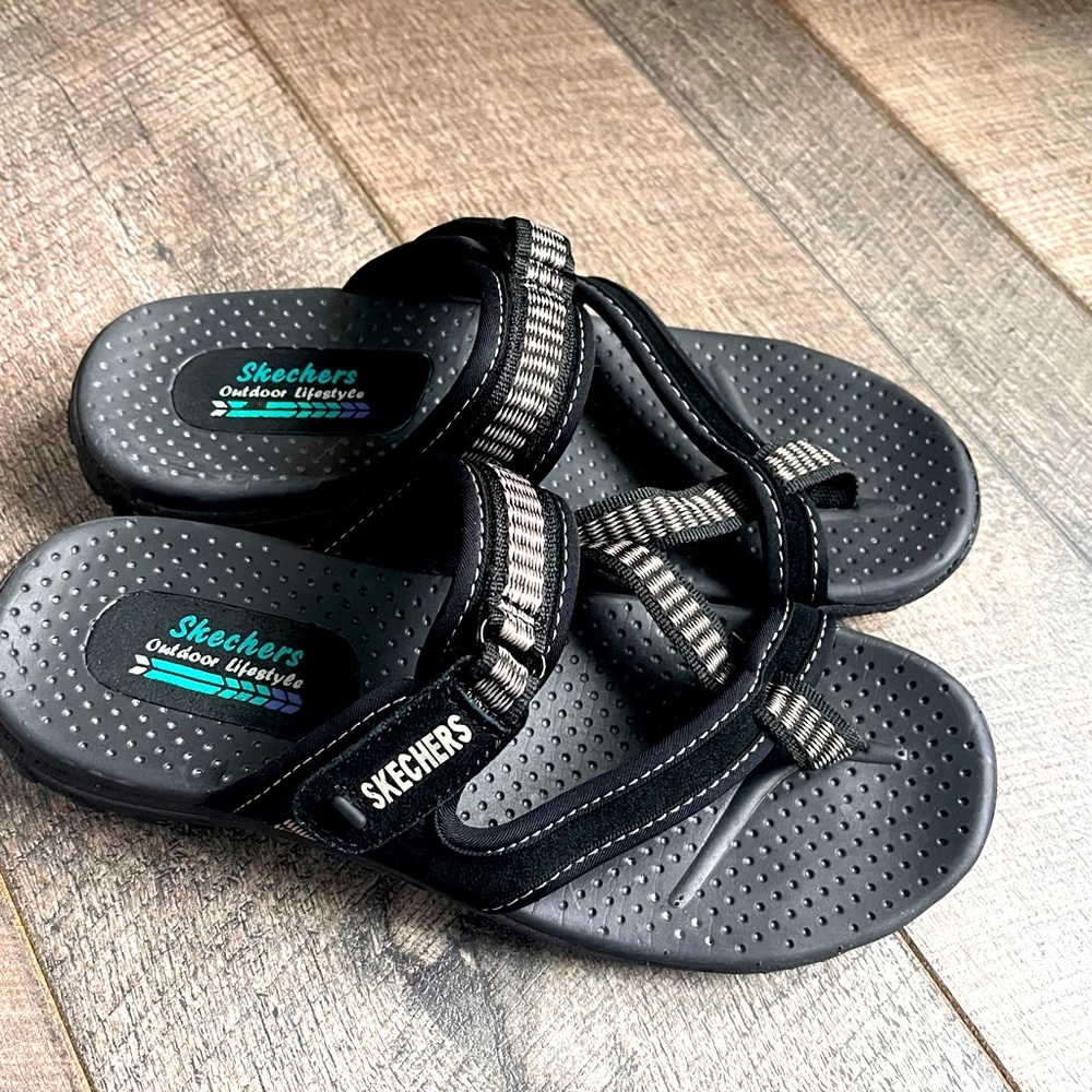 Skechers Seize the Day Sandals - Size 7
